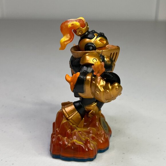 Skylanders Swap Force Blast Zone Figure 2013 Activision Blue Base Collectible - Picture 2 of 6